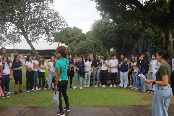 Estudantes do ensino médio do Colégio Perfil participam do Bahiana Por Um Dia