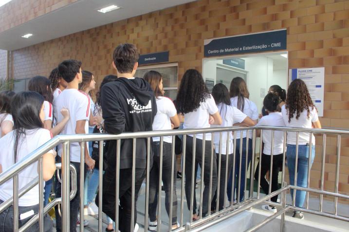 Estudantes do Colégio Anchieta participam do programa Bahiana Por Um Dia