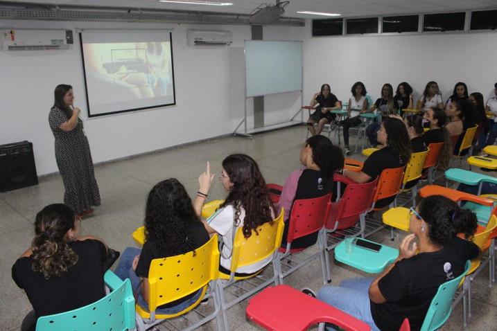 Psicologia – Estudantes do Colégio Vitória-Régia participam do programa Bahiana por um dia.