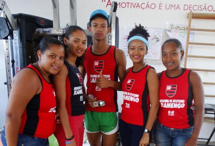 Bahiana-Acao-Escola-Atletismo-Flamengo-Ferrerinha-20-05-16_(96).jpg