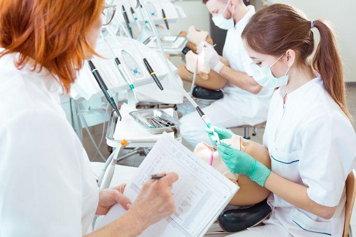 6 dicas valiosas para se destacar no estágio em Odontologia